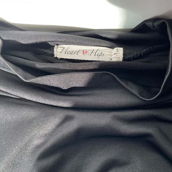 Heart N Hips| Small| Rouched| Bodycon| Mini| Has lots of stretch - Picture 13 of 14